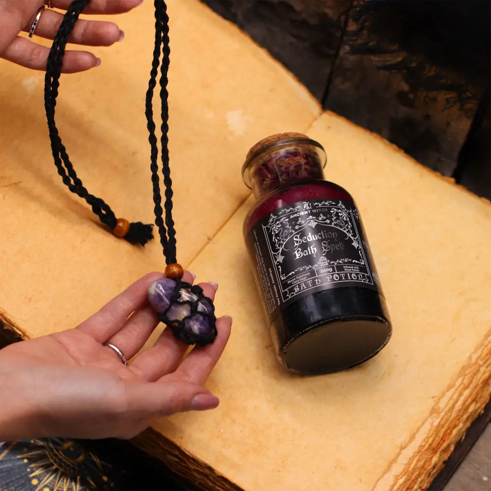 Pozione da Bagno Stregoneria Antica & Amuleto di Rocca – Purificante - Ancient Witch Bath Spell Potions