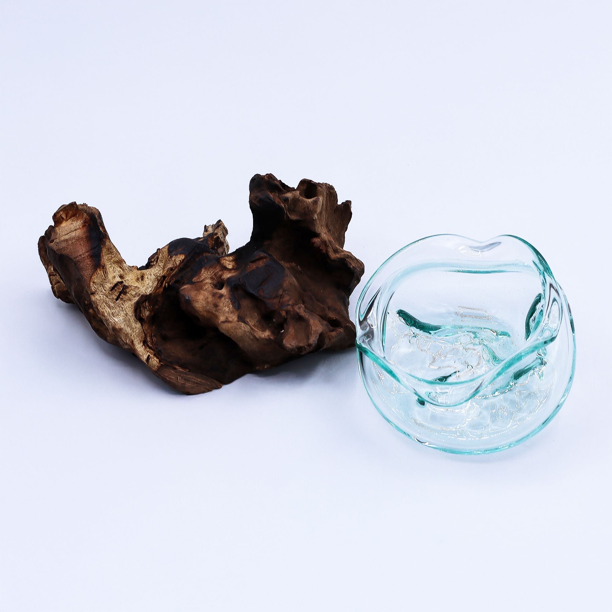 Ciotola ondulata in vetro soffiato su legno 18 cm - Essenze del Bottegaio