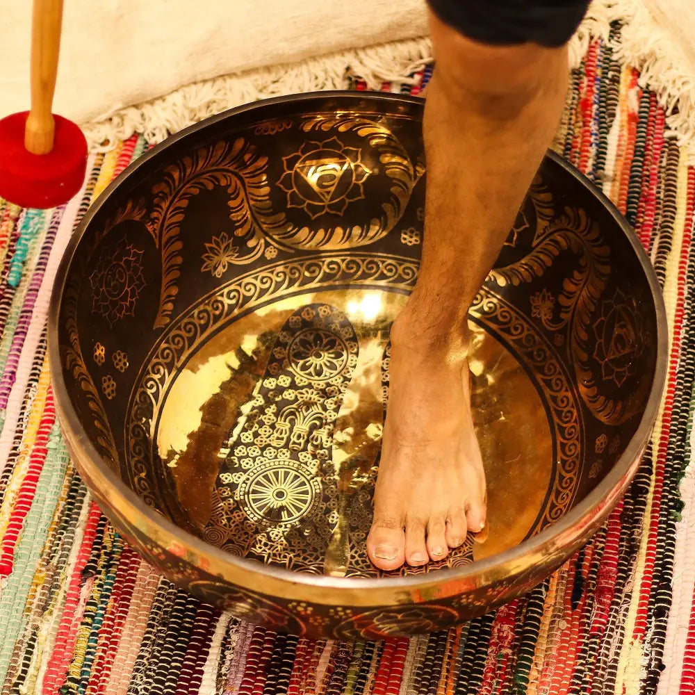 Engraved - Huge Vibrational Feet Standing Bowl - 50x20cm - Tibetan Singing Bowls