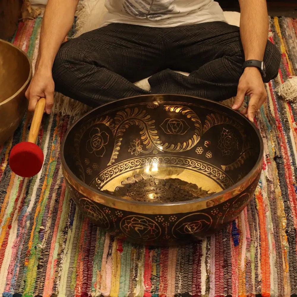 Engraved - Huge Vibrational Feet Standing Bowl - 50x20cm - Tibetan Singing Bowls