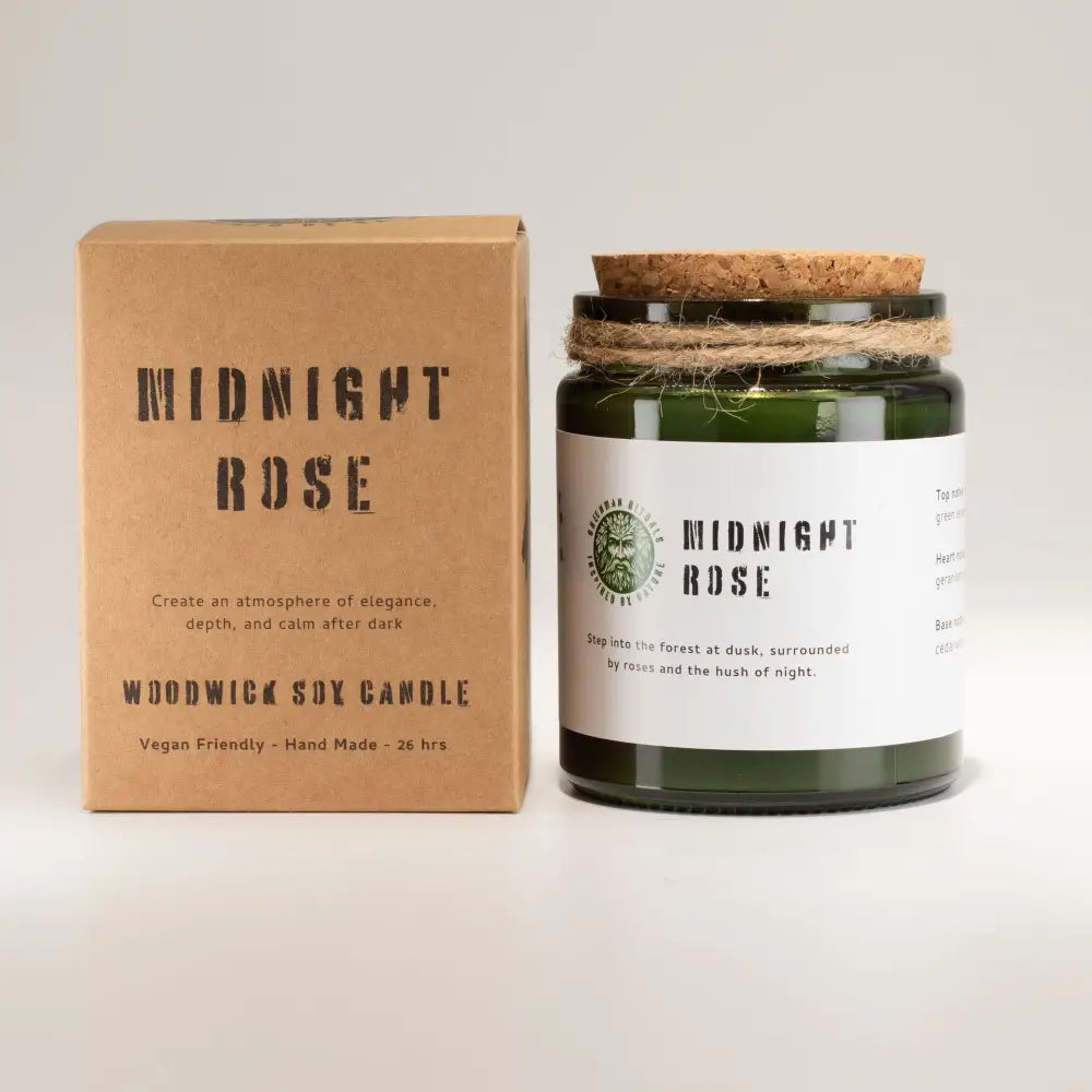 Candela di Soia con Stoppino in Legno – Rosa di Mezzanotte - Greenman Rituals Woodwick Soy Candles