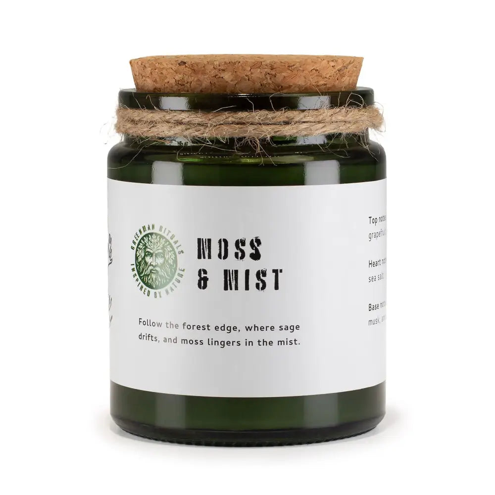 Candela di Soia con Stoppino in Legno – Muschio & Bruma - Greenman Rituals Woodwick Soy Candles