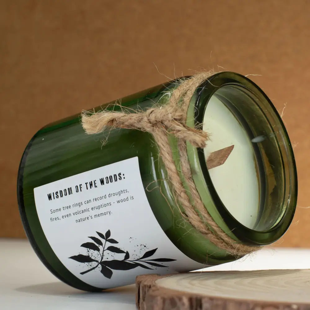 Candela di Soia con Stoppino in Legno – Salvia & Mintwood - Greenman Rituals Woodwick Soy Candles