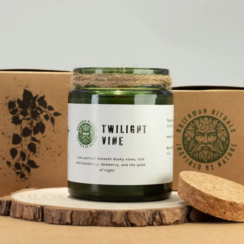 Candela di Soia con Stoppino in Legno – Vite Crepuscolare - Greenman Rituals Woodwick Soy Candles
