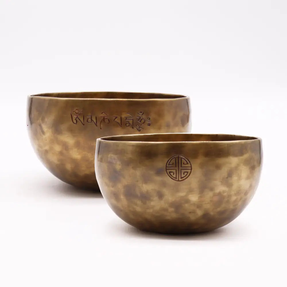 Large Nepalese Moon Bowl - (approx 850g) - 17cm - Tibetan Singing Bowls