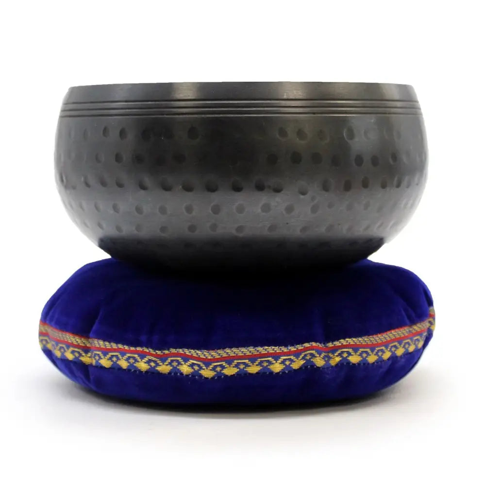 Med Black Beaten Bowl - 15cm - Tibetan Singing Bowls