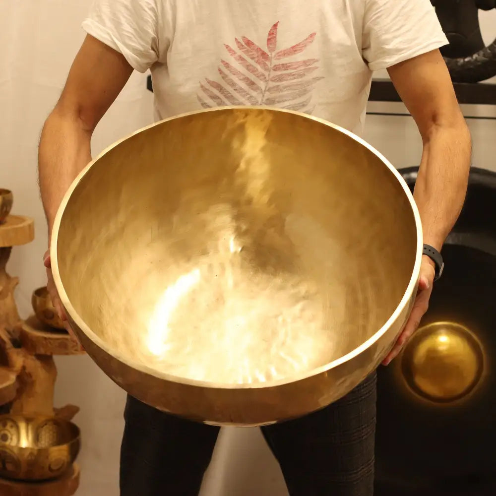 Plain - Huge Vibrational Feet Standing Bowl - 50x20cm - Tibetan Singing Bowls
