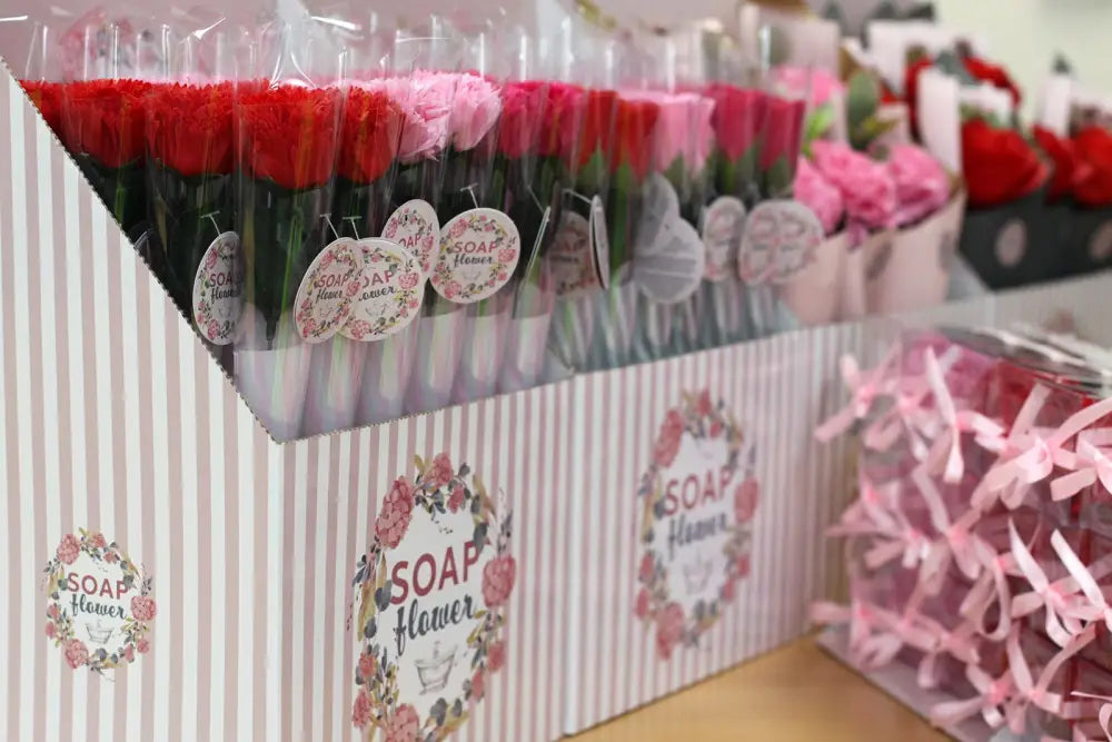 Fiori di sapone - Bouquet con rosa piccola - Ready to Retail Soap Flowers