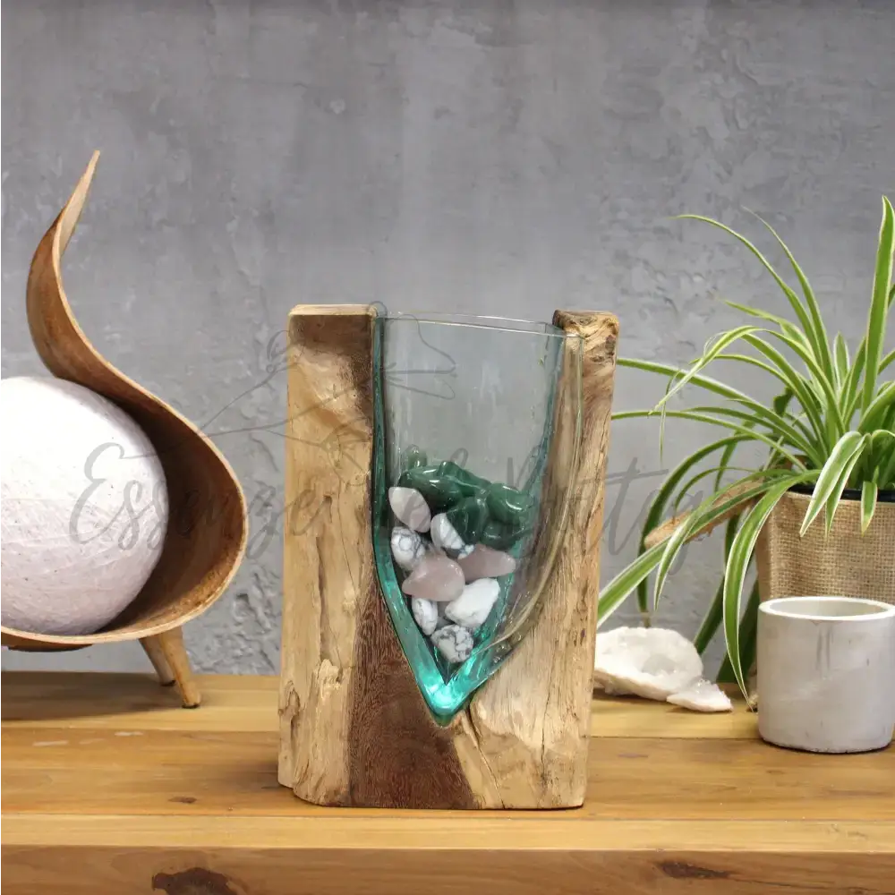 Vaso artistico a forma di V in vetro soffiato su legno - Molten Glass on Wood